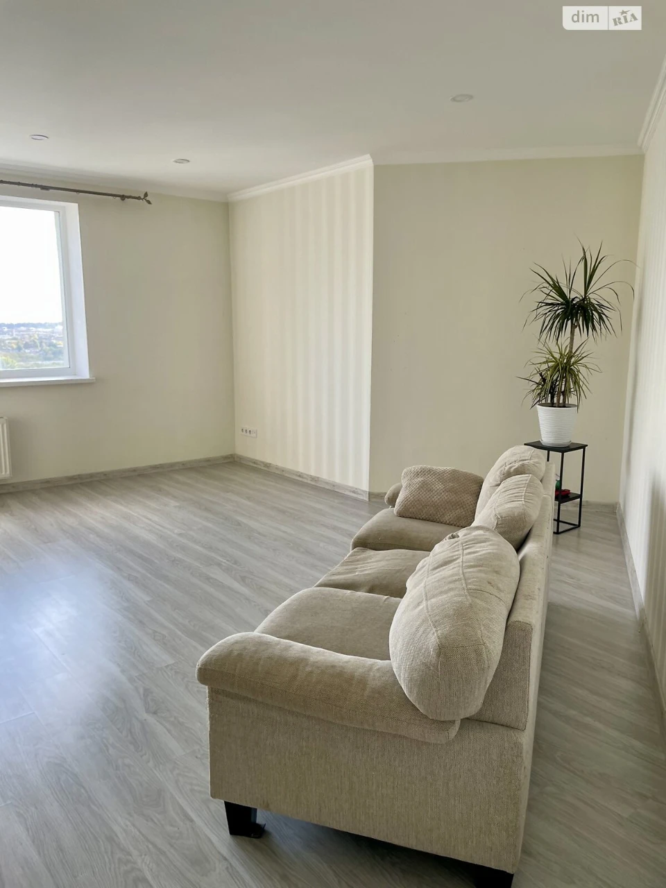Apartment for Sale in Pavlivka