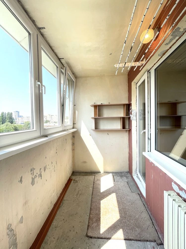 Sale of a 2-room apartment at Bayda Vyshnevytsky Street 1 (near Vyshhoro Street)