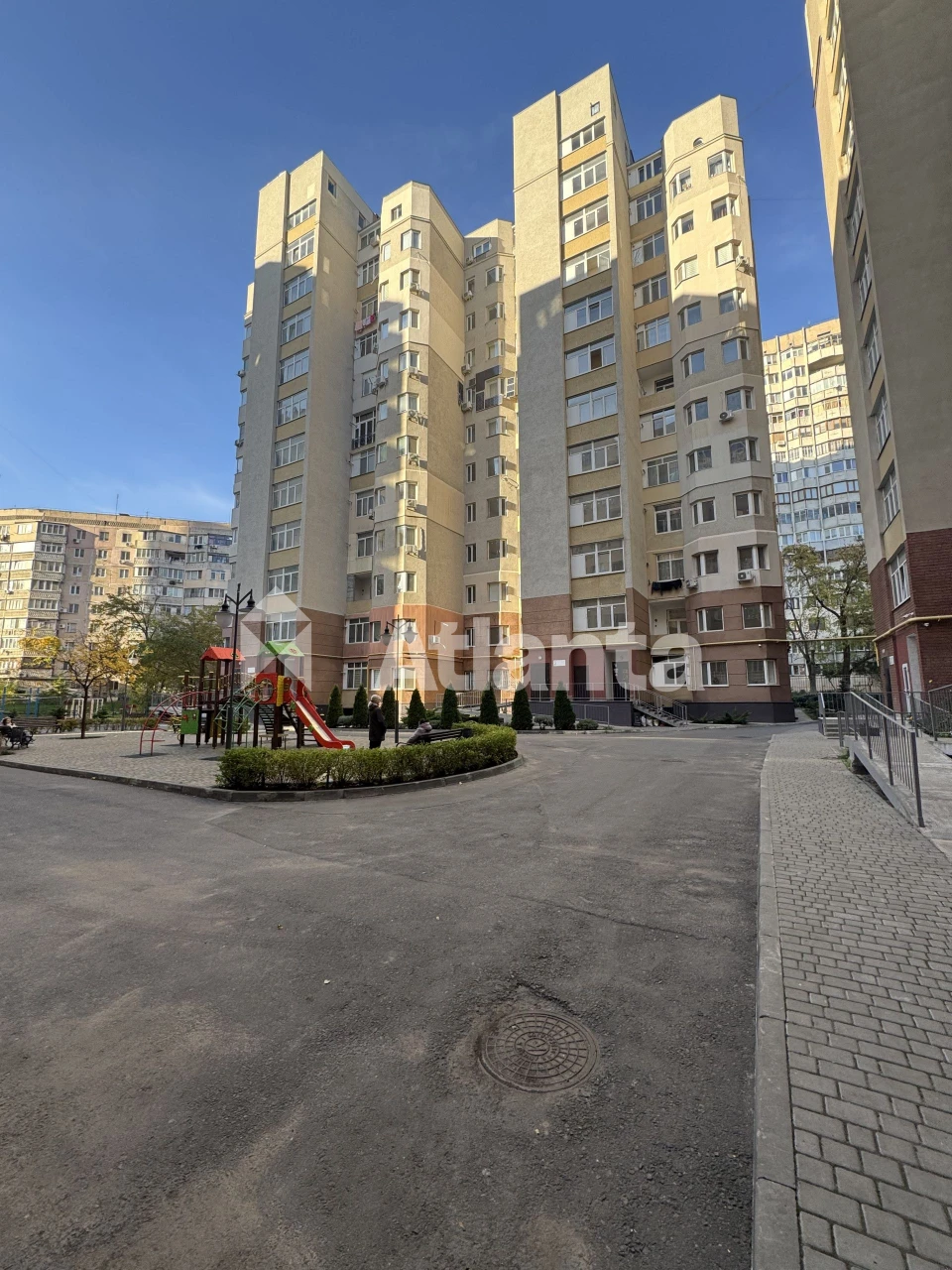 1-комнатная квартира на ул. Вильямса, мебель и техника