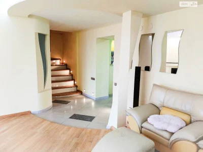 Long-Term Rental - Spacious Apartment in the Center