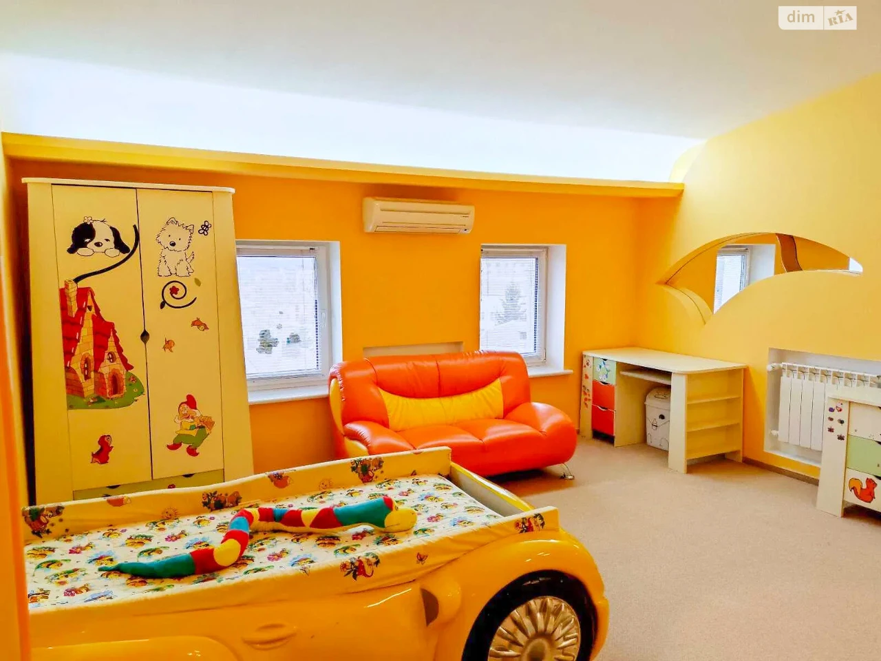 Long-Term Rental - Spacious Apartment in the Center