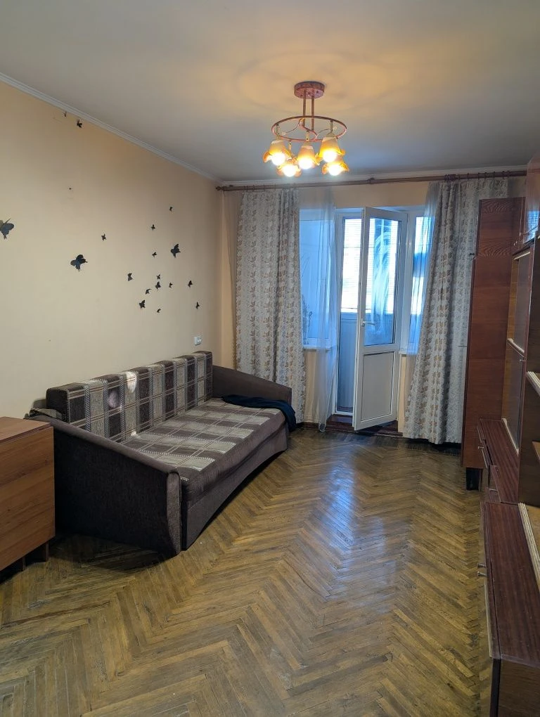 2-кімнатна квартира, м. Армійська