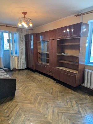2-кімнатна квартира, м. Армійська