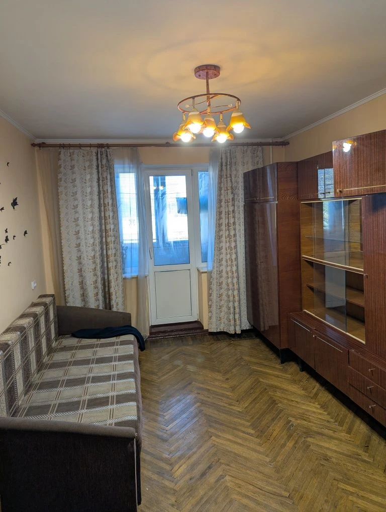 2-кімнатна квартира, м. Армійська