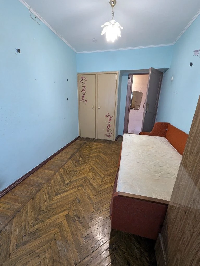 2-кімнатна квартира, м. Армійська
