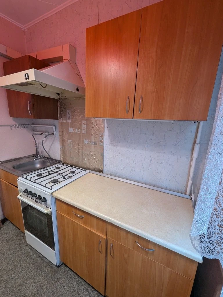 2-кімнатна квартира, м. Армійська