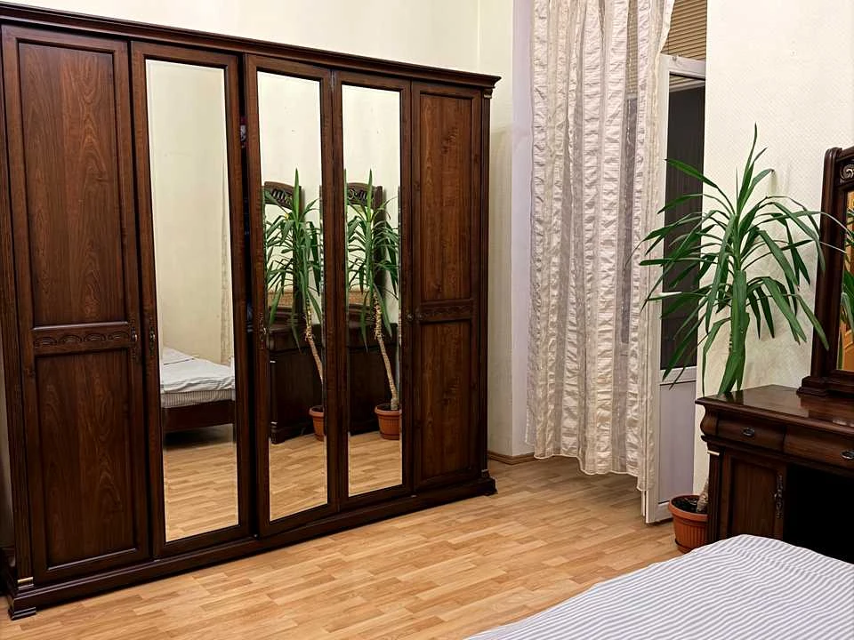 Квартира. Киев, Евгена Чикаленка ул.