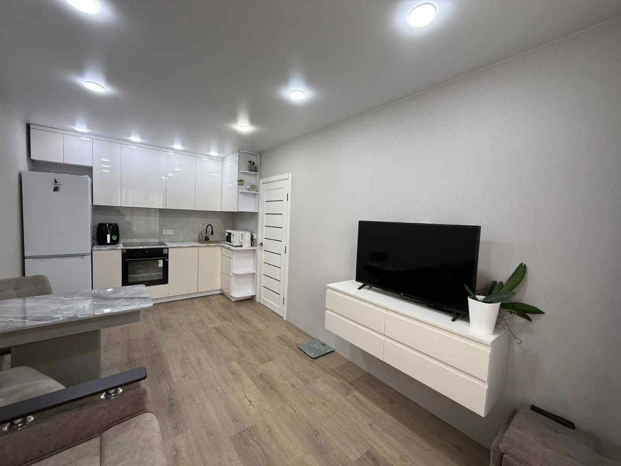 Продається 1кімн.кв.вул.Стеценка 75Р, Welkome Home