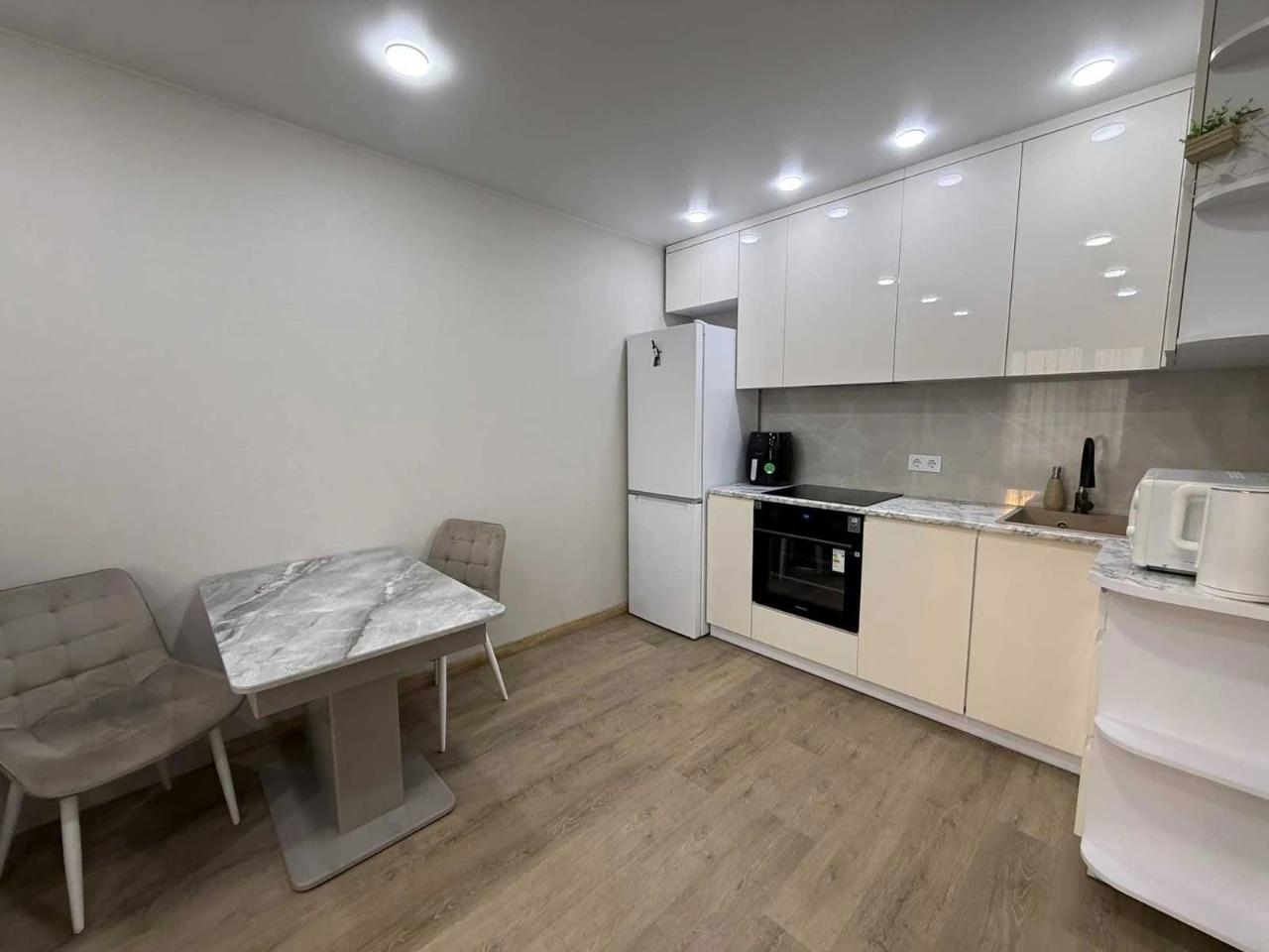 Продається 1кімн.кв.вул.Стеценка 75Р, Welkome Home