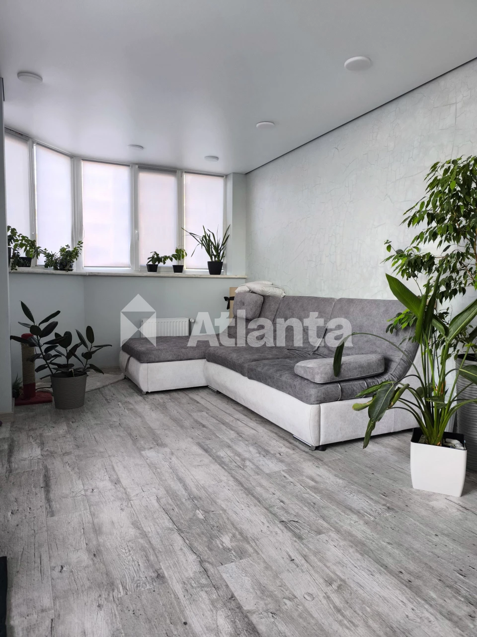 2-bedroom apartment in a new residential complex "Real Park" with renovation and furniture