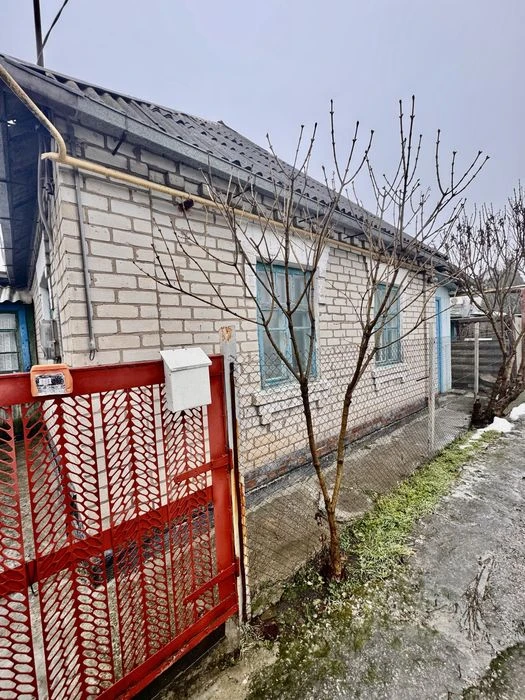 Right bank house for sale
