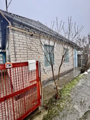 Right bank house for sale