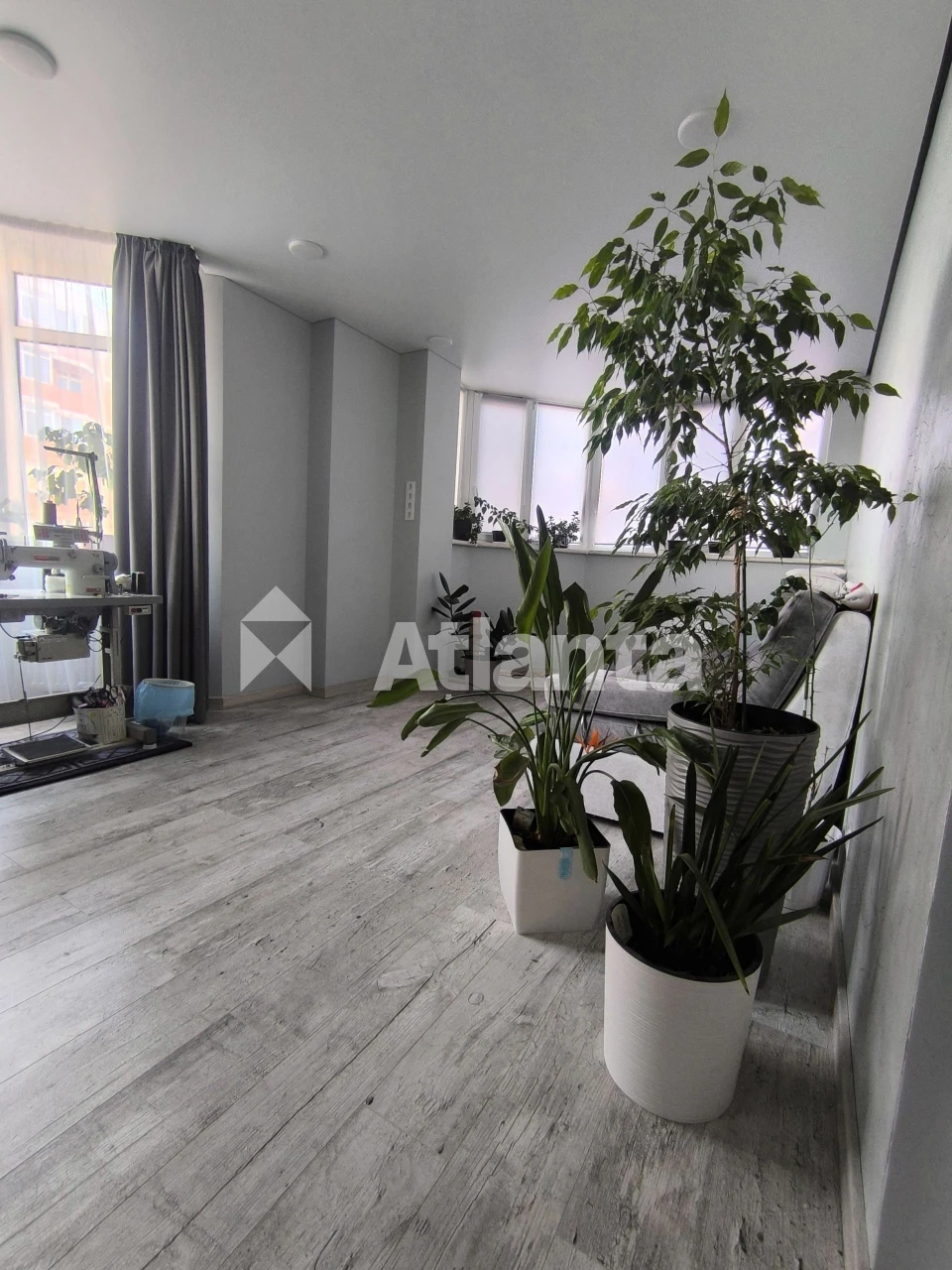 2-bedroom apartment in a new residential complex "Real Park" with renovation and furniture