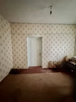 Right bank house for sale