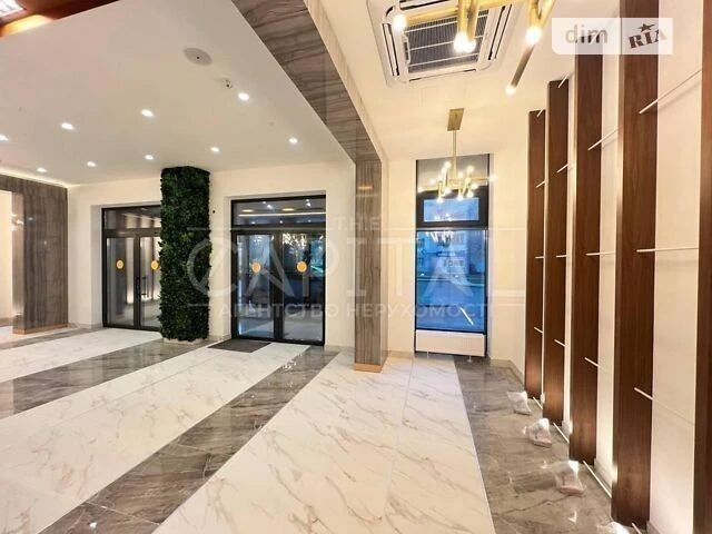 Продаж 3к квартири 90 кв. м на вул. Звіринецька 72 • ID 3466
