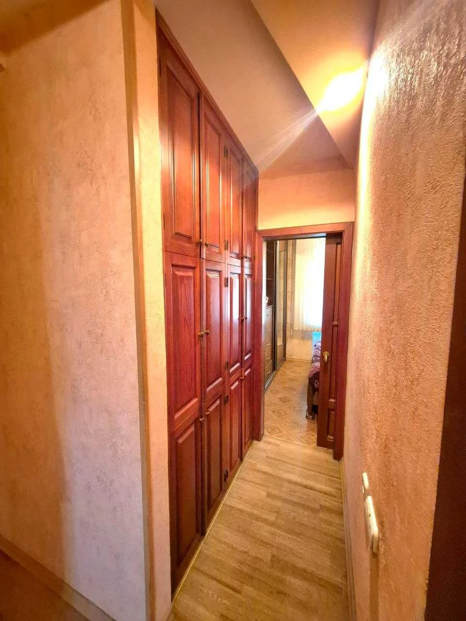 ГАЗ, ТЭЦ, Низкий этаж , Высотка ,  Центр рядом