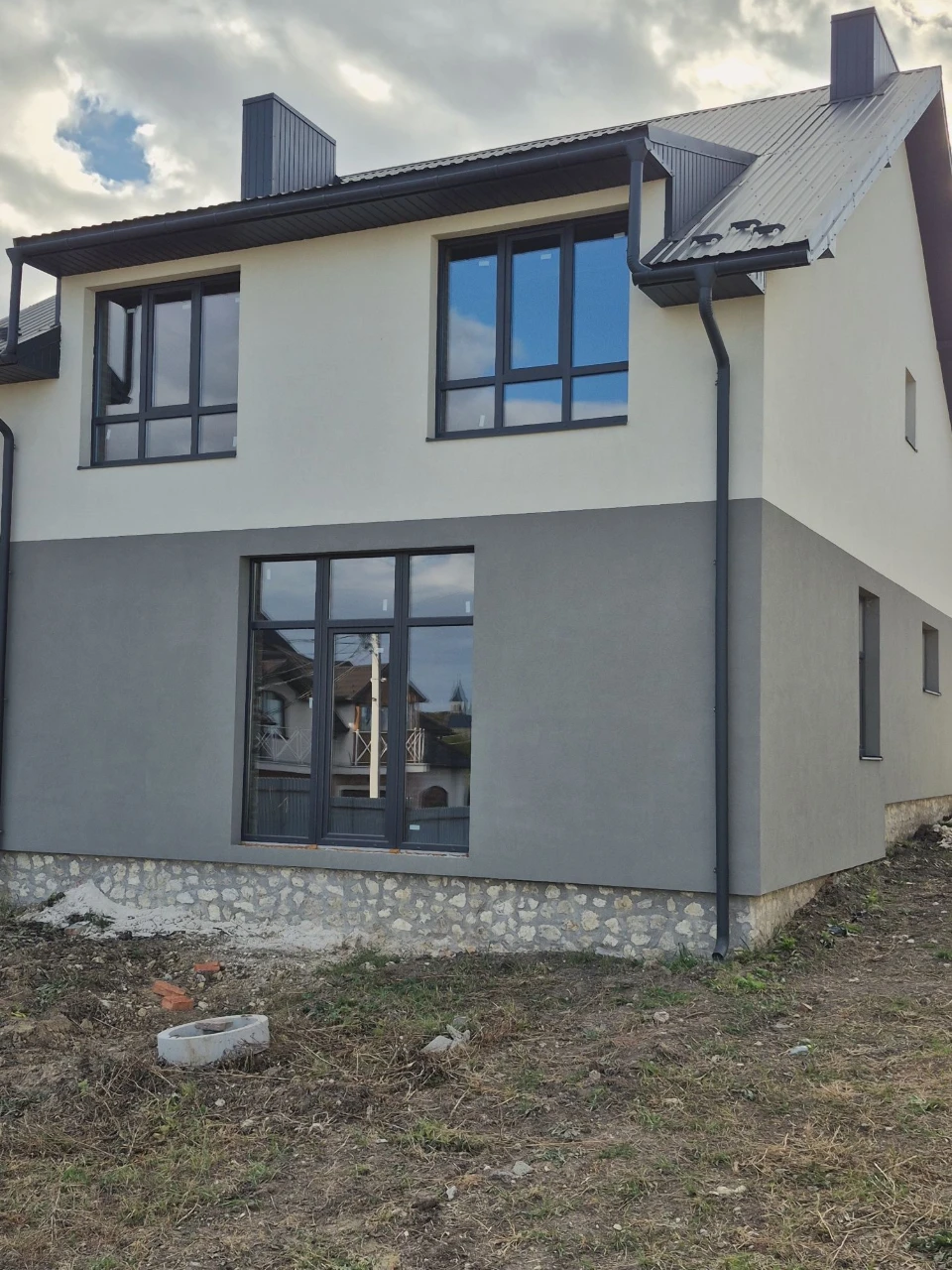 Modern house 155 sq m with a 10 kW solar power station! 10 acres,
