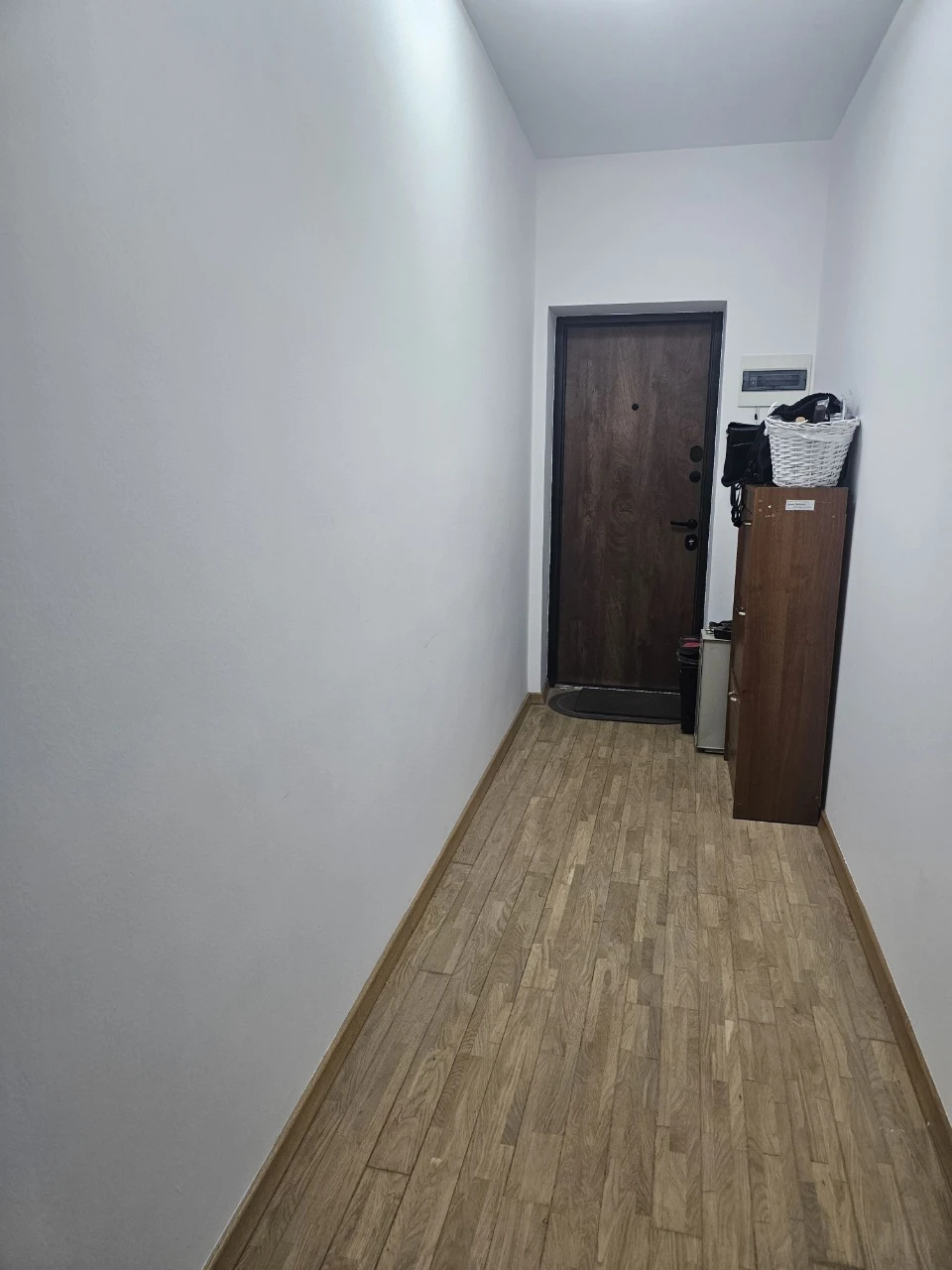 Заходь і живи! Продається трикімнатна квартира з автономним живленням