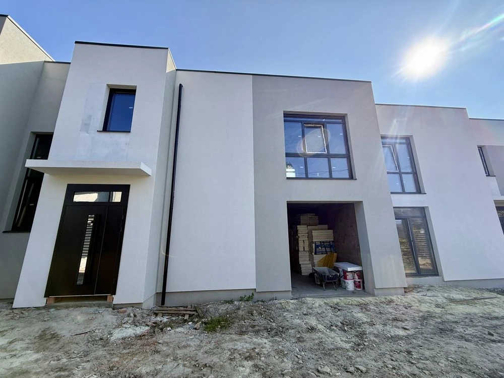 75 sq m Cottage with Carport | 3 Rooms | For Sale from