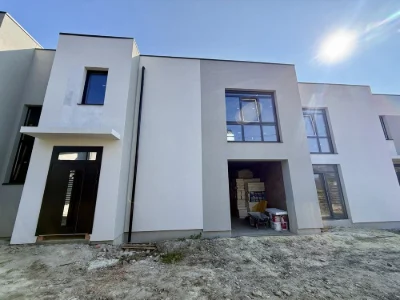 75 sq m Cottage with Carport | 3 Rooms | For Sale from