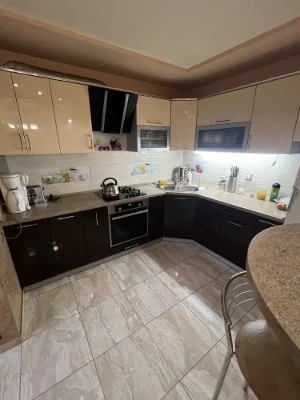 Продаж. 3-кімнатна квартира, вулиця Пасічна, Китайська, Ярошинська