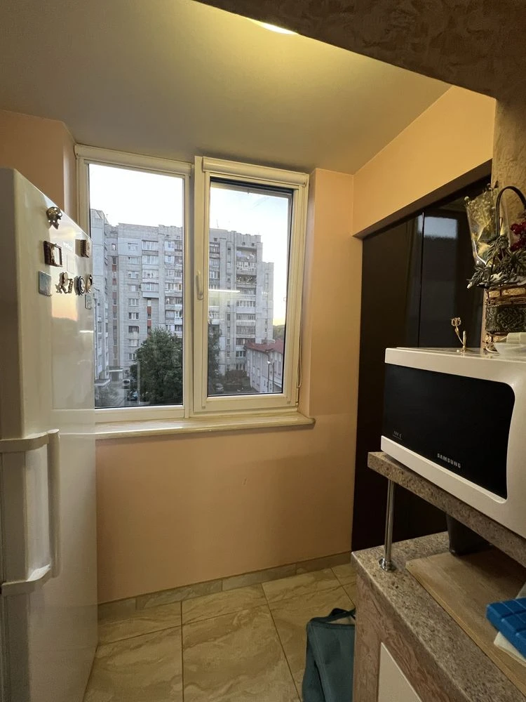 Продаж. 3-кімнатна квартира, вулиця Пасічна, Китайська, Ярошинська