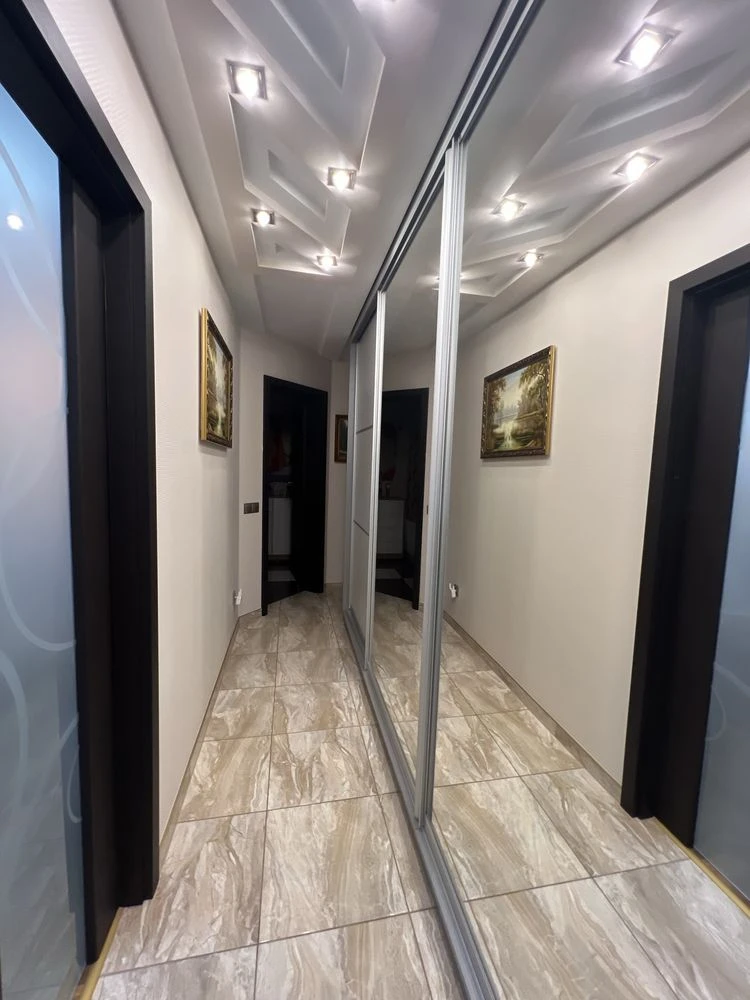Продаж. 3-кімнатна квартира, вулиця Пасічна, Китайська, Ярошинська
