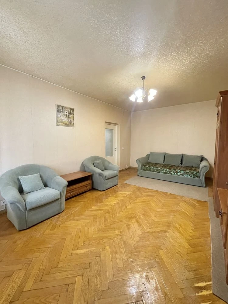 Продається 1-кімнатна квартира, вулиця Предславинська, 38, метро Палац Украї
