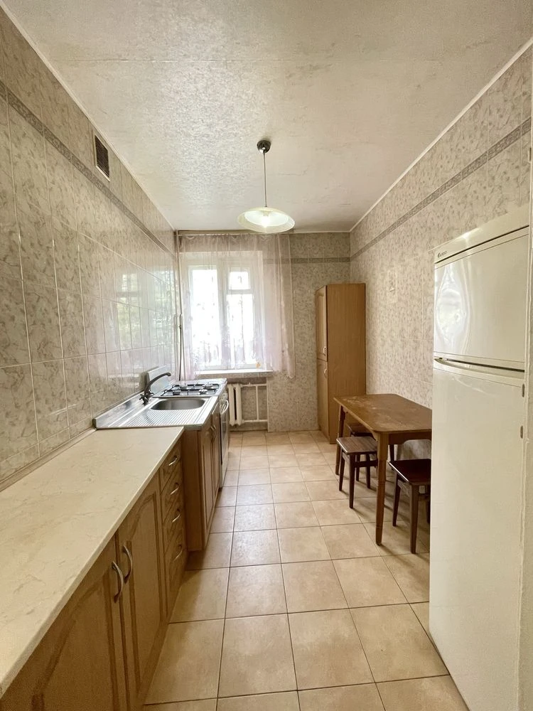 Продається 1-кімнатна квартира, вулиця Предславинська, 38, метро Палац Украї