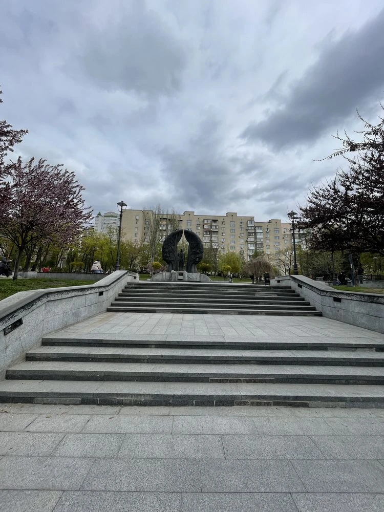 Продається 1-кімнатна квартира, вулиця Предславинська, 38, метро Палац Украї