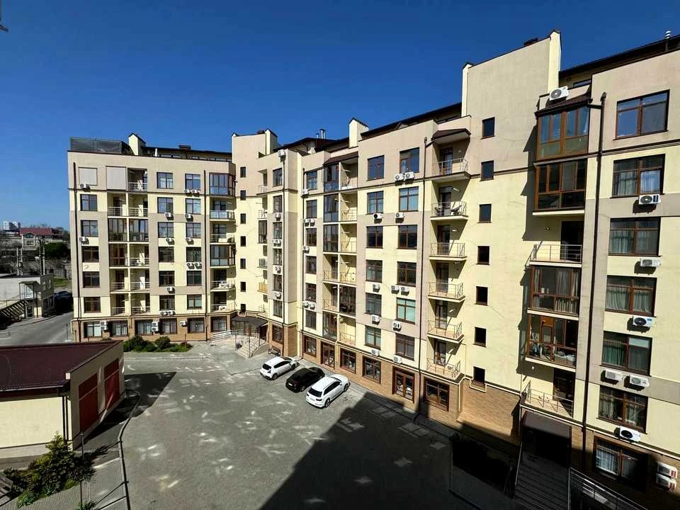 Квартира. Одесса, улица Ддолговая