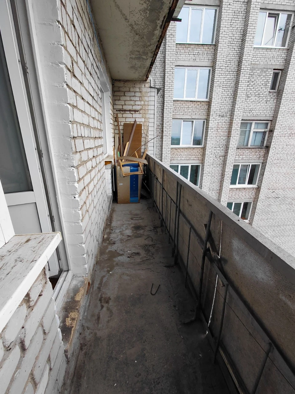 One-bedroom large apartment, brick building.