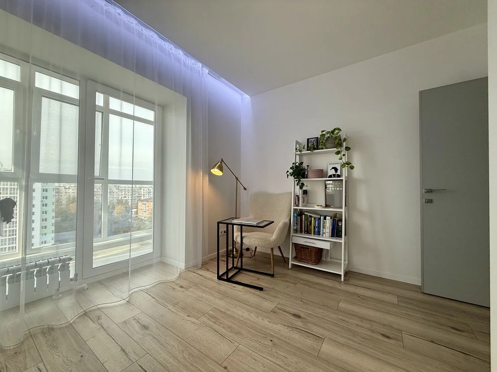 Apartment for sale in the Dinastia residential complex. 2 rooms + studio