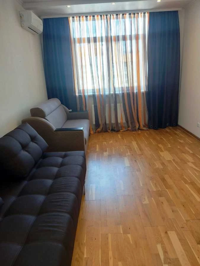 Rent 2-bedroom apartment, 60 m², Semy Kulzhenkov St., 35