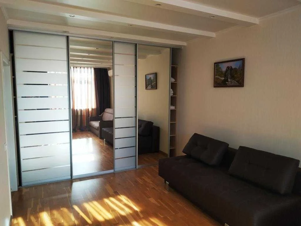 Rent 2-bedroom apartment, 60 m², Semy Kulzhenkov St., 35