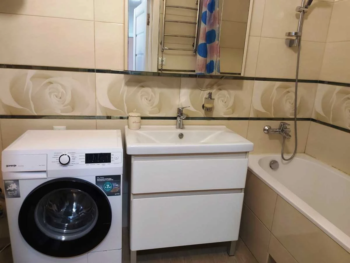 Rent 2-bedroom apartment, 60 m², Semy Kulzhenkov St., 35
