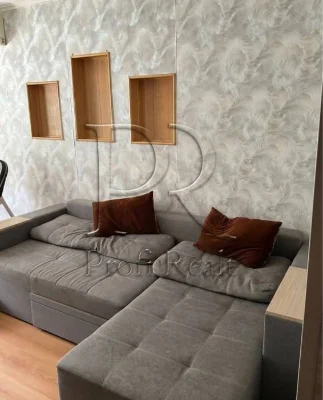 Sale of a 2-room apartment at address Simirenko 7 B