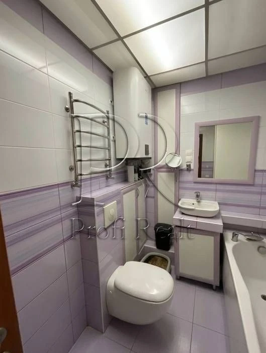 Sale of a 2-room apartment at address Simirenko 7 B
