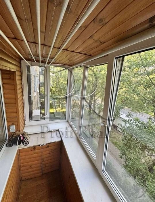 Sale of a 2-room apartment at address Simirenko 7 B