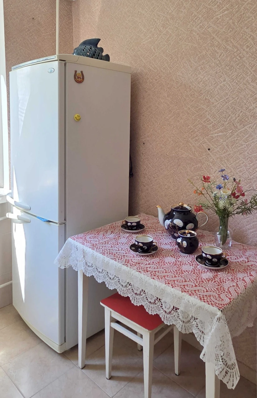 Продається 2-кімнатна квартира біля парку "Відрадний". Державні програми. Без комісії.
