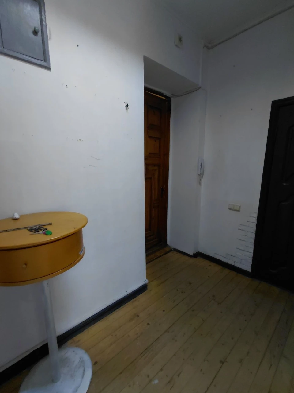 Apartment, center, suitable for commercial use