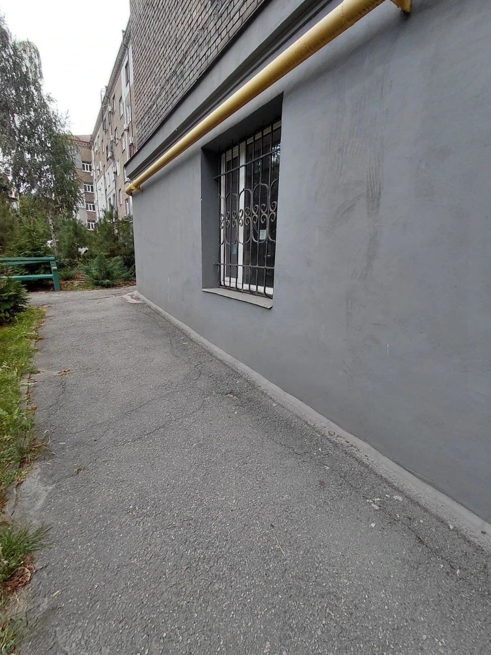 Apartment, center, suitable for commercial use
