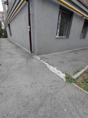 Apartment, center, suitable for commercial use