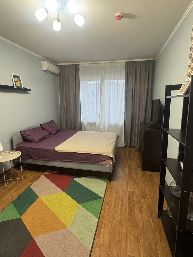 Rent one-bedroom apartment. Осокорки. Owner. No commission