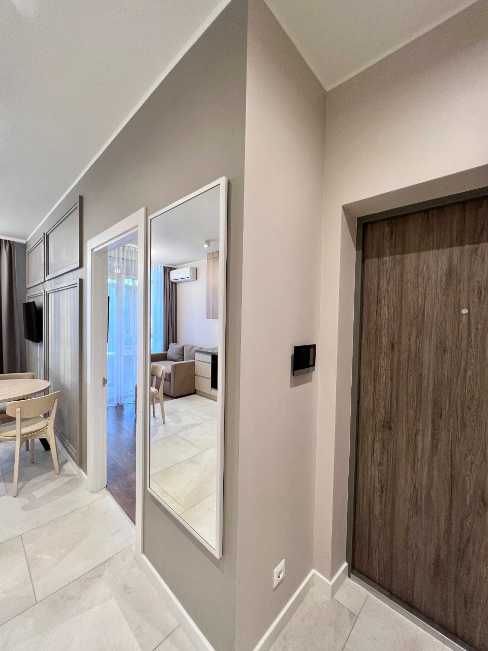 Stylish and Cozy 1-Bedroom Apartment, 40m2 in the "Republic" Residential Complex