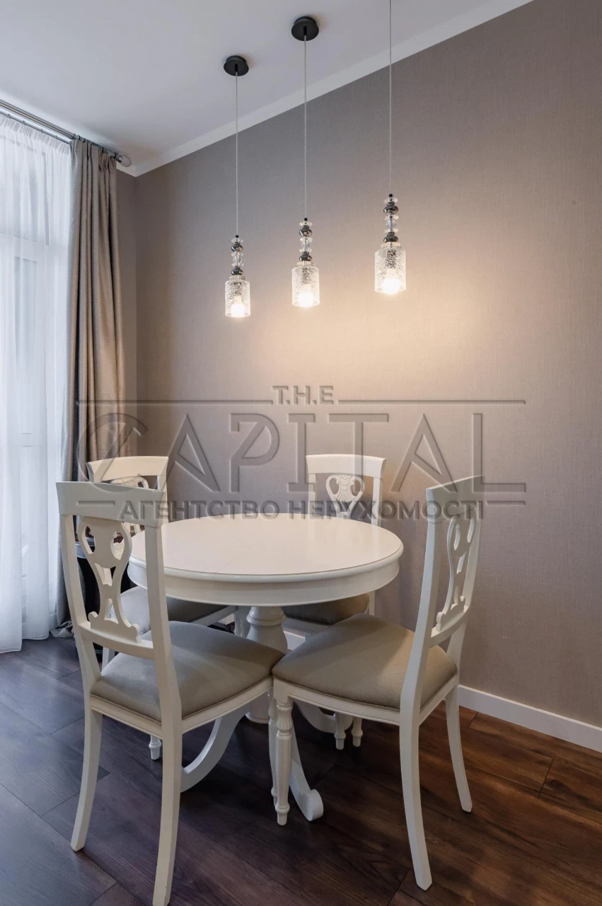 2-кімнатна квартира 70 м² Печерський район, з інвертором