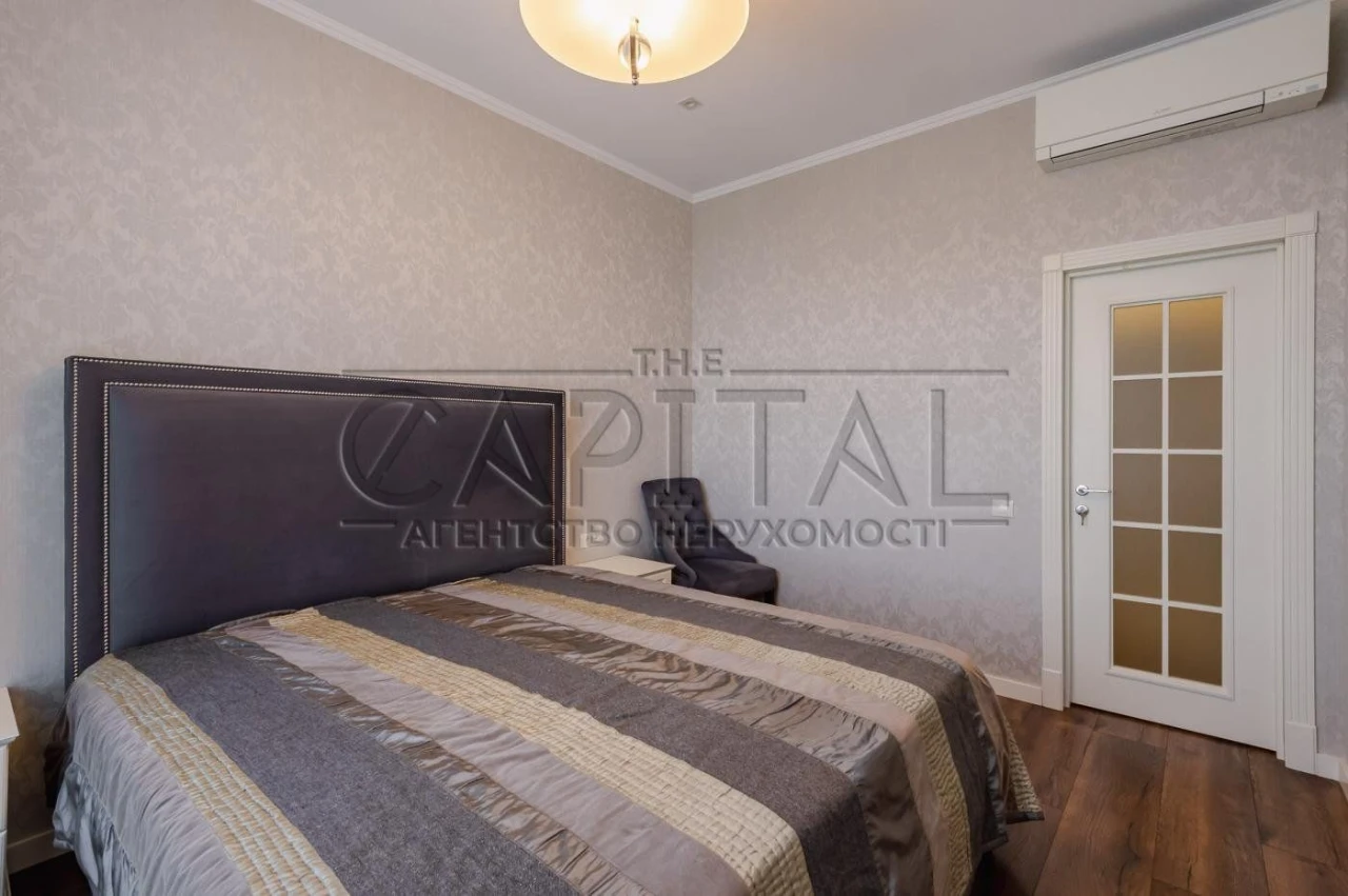 2-кімнатна квартира 70 м² Печерський район, з інвертором