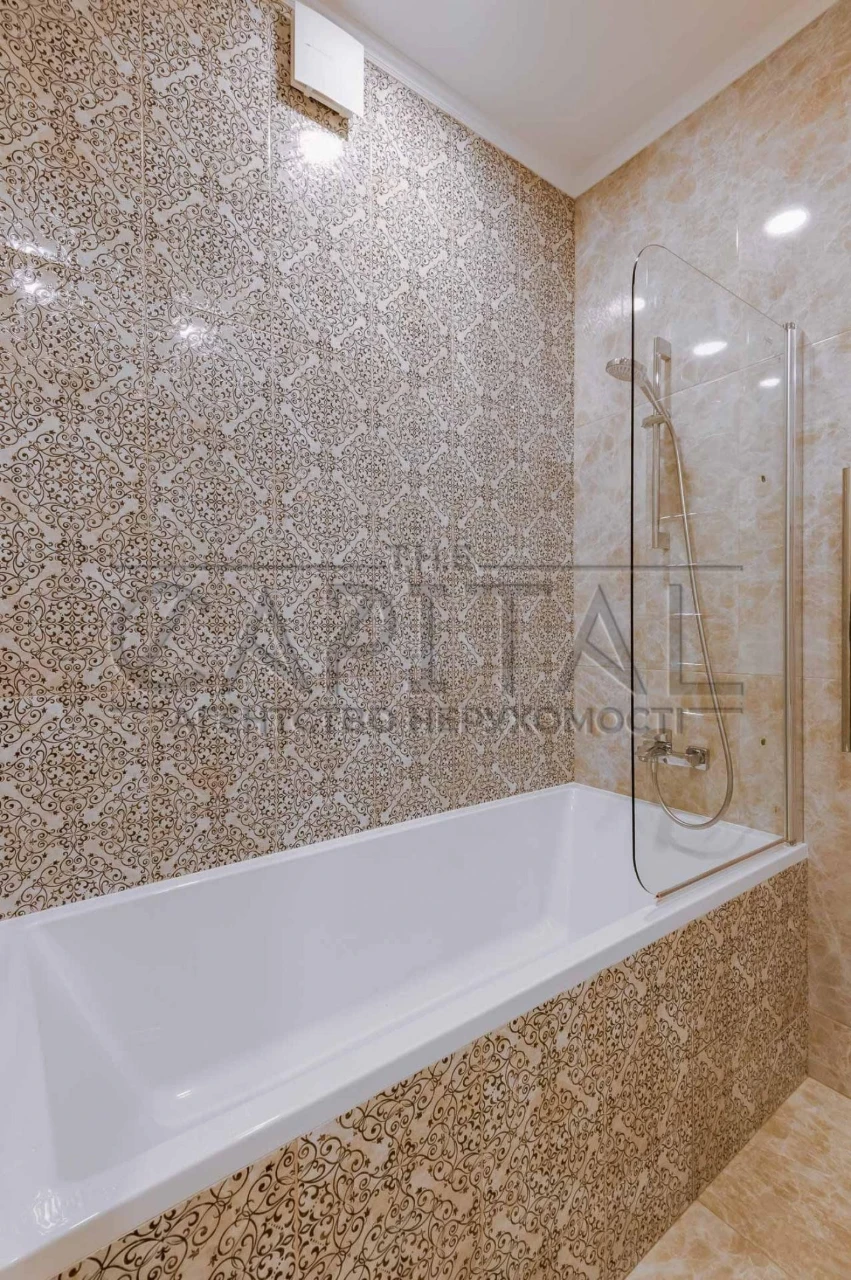 2-кімнатна квартира 70 м² Печерський район, з інвертором