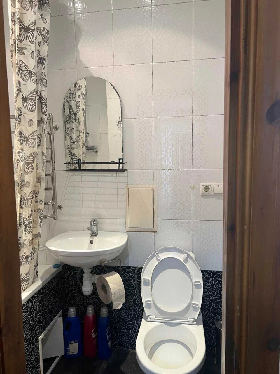 Rent 2-bedroom apartment, address: Ryzhska 6/1, metro station: Dorogozhychi