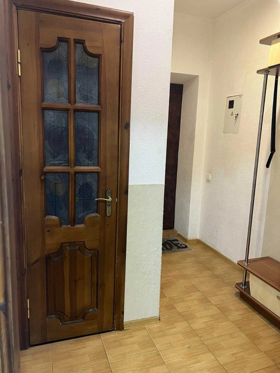 Rent 2-bedroom apartment, address: Ryzhska 6/1, metro station: Dorogozhychi